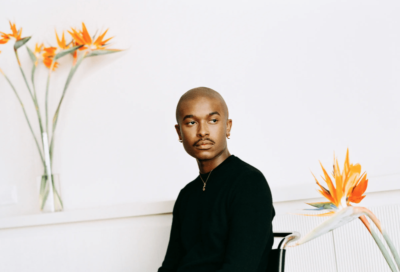 Maximilian Davis, diseñador de ascendencia caribeña, gana en los Fashion Awards 2023