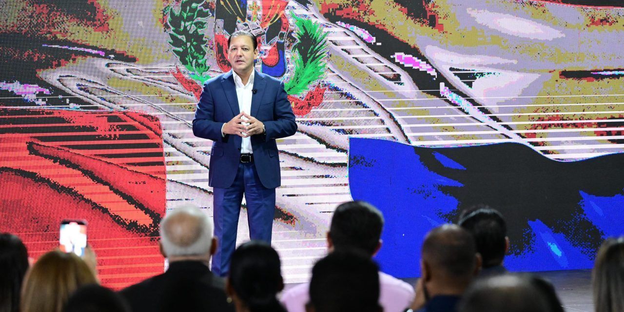 Abel presenta plan para recuperar atención de salud al pueblo