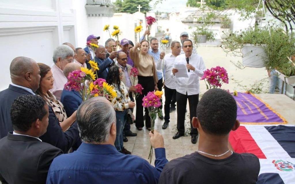 Peña Mirabal llama a peledeístas a mantener viva la identidad partidaria