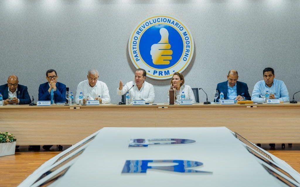 PRM acusa al PLD, FP y PRD de desacreditarlo; los invita a una tregua por Navidad