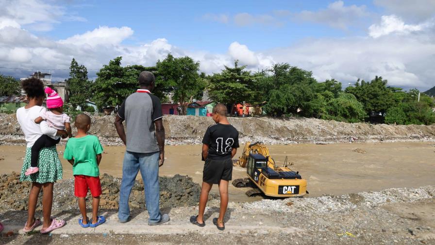 Tres familias se quedan en la calle luego que río arrastrara su vivienda en San Cristóbal
