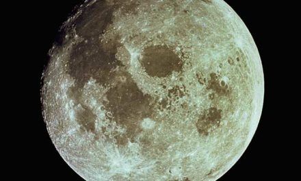 La Luna se está encogiendo