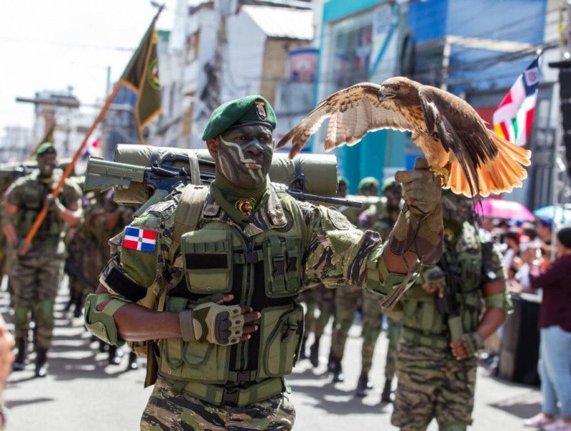 Conmemoran natalicio de Duarte con desfile en SFM