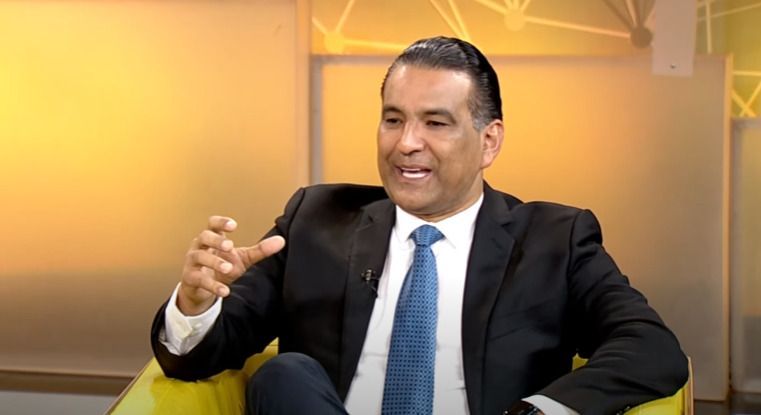 Luis Alberto promete construir una planta de reciclaje para procesar basura en SDE