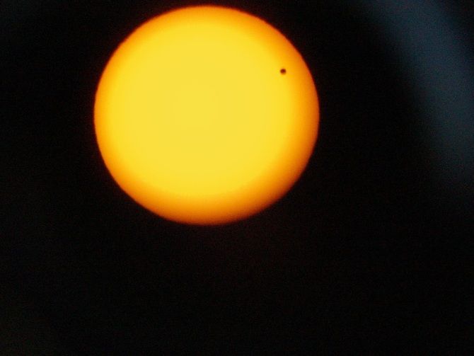 La importancia de observar los tránsitos de Mercurio y Venus