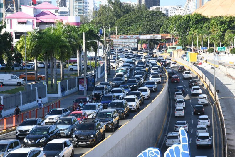 Sindicato rechaza parar en horas pico transporte público