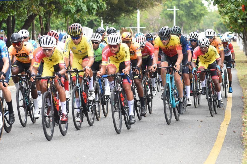 Venezolano Gómez gana la segunda etapa de la Vuelta Independencia