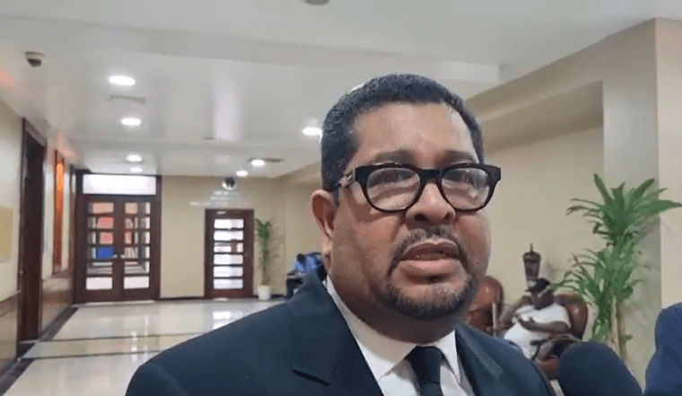 Abogado reta al MP demostrar que el dinero de diputada Rosa Pilarte es ilícito