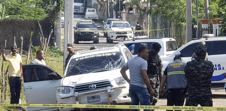 Cae abatido un hombre durante persecución policial donde también murió un caballo en Santiago