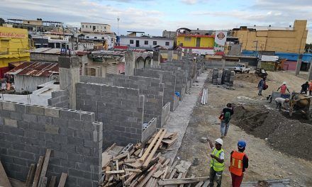 Trabajan día y noche en Mercado Modelo de San Cristóbal preservando aspecto patrimonial de la edificación