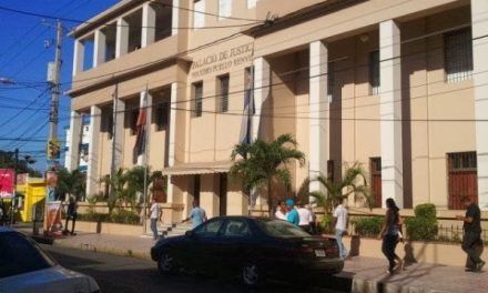 Condenan a 15 años de prisión hombre que agredió física y sexualmente a señora de 88 años en San Cristóbal