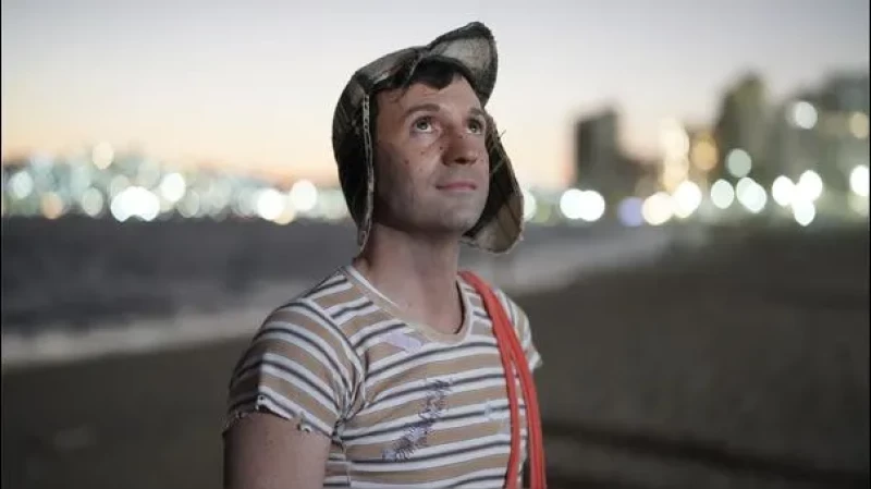 Las primeras imágenes de «Sin querer queriendo», la bioserie de Roberto Gómez Bolaños «Chespirito»