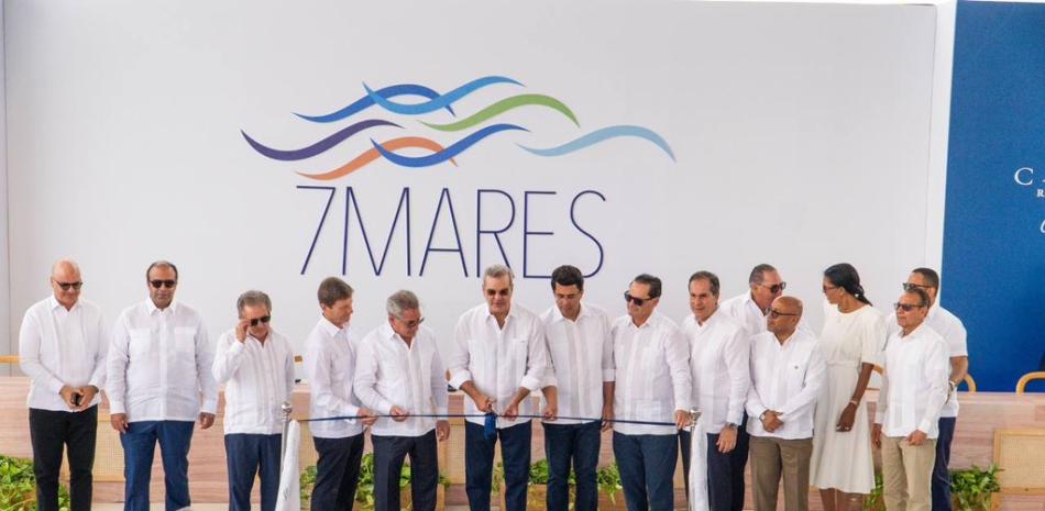 Presidente Abinader encabeza inauguración de 7 Mares en Cap Cana