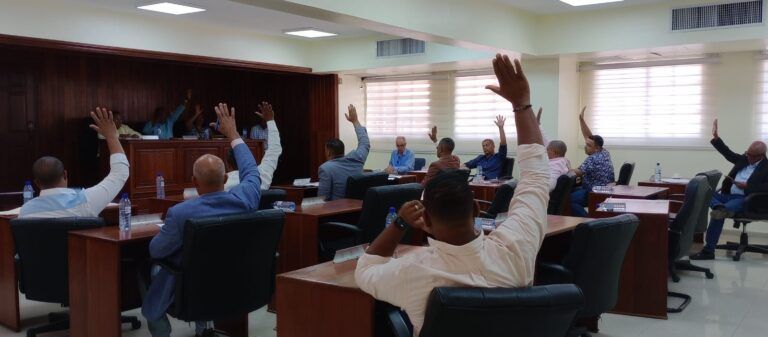 Concejales San Cristóbal anulan resolución en que se asignaron solares y bóvedas en nuevo cementerio municipal