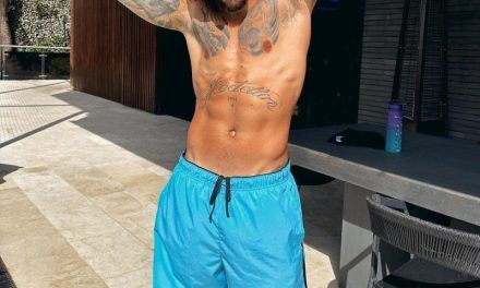 Maluma denuncia que fue «denigrado» por su ropa