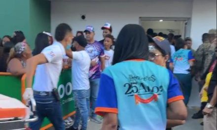 Están en condiciones críticas los diez niños y un adulto afectados por el incendio en Salcedo