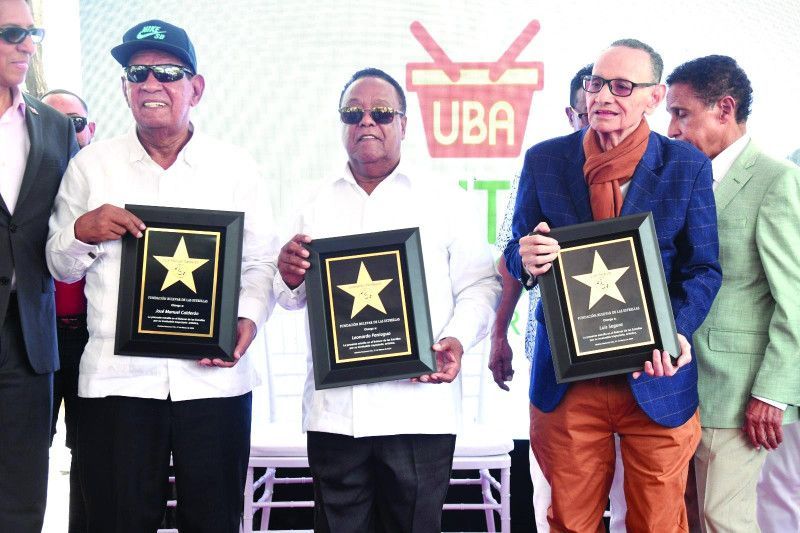 Día histórico para la bachata: se juntan tres de sus pioneros para recibir estrellas en Bulevar