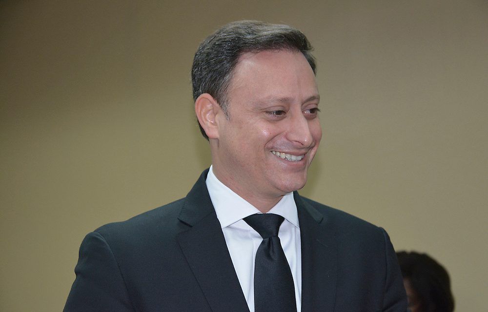 Jean Alain dispuesto a colaborar con el Gobierno para terminar cárcel Las Parras