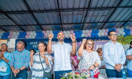 Candidato a diputado por el PRM Juan Bolívar Cuevas Davis, formaliza inicio campaña política en Bahoruco
