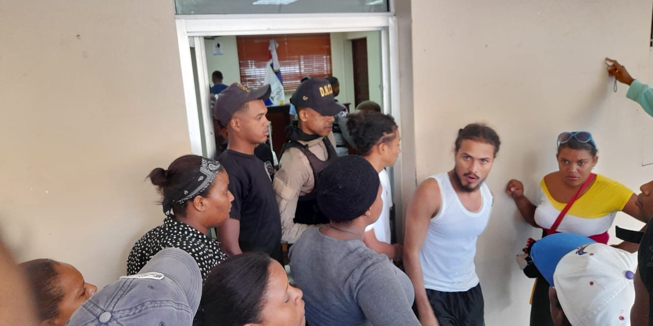 Dictan medida de coerción a implicados en asesinato de un hombre en Barahona
