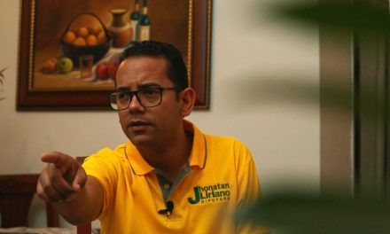 Jhonatan Liriano presenta proyecto de “Ley Comer Bien, Vivir Mejor”