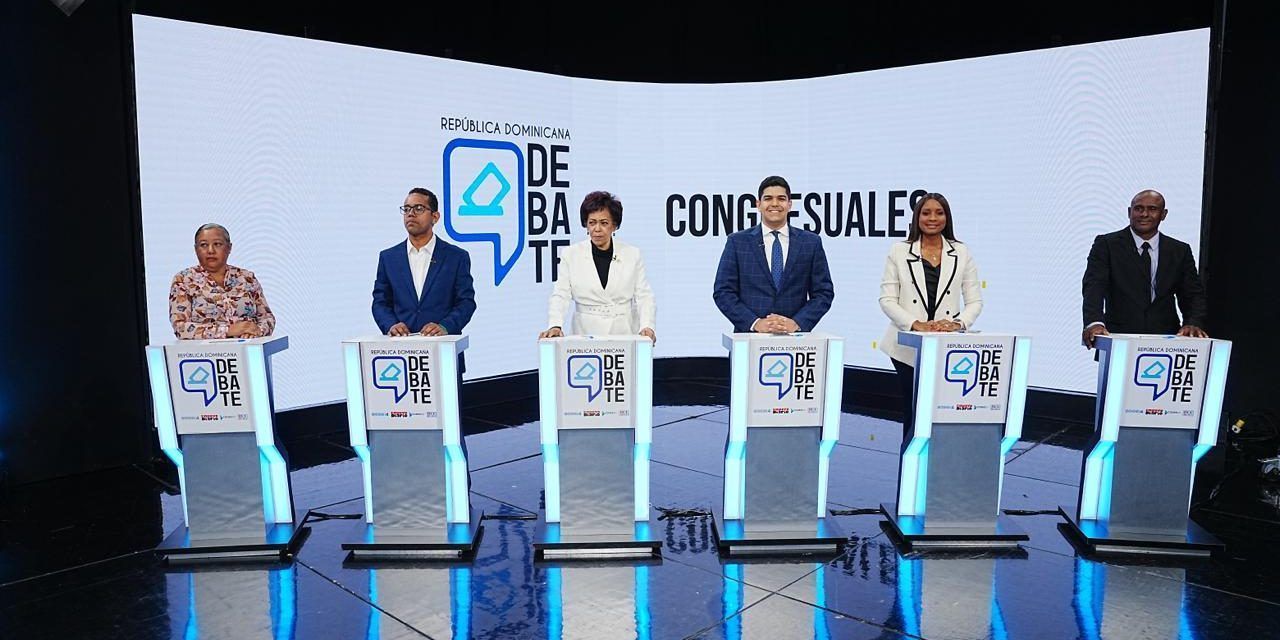 Seis candidatos a diputados disertan sobre sus propuestas legislativas en debate del CODESSD