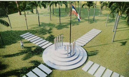 Ayuntamiento SDE pospone inauguración del Monumento a la Biblia y remozamiento de la Ermita del Rosario