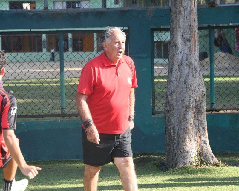 Jorge Bauger, 47 años después, por fin dominicano