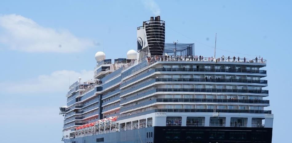 Arriba el segundo crucero al Puerto Cabo Rojo con 1,935 visitantes