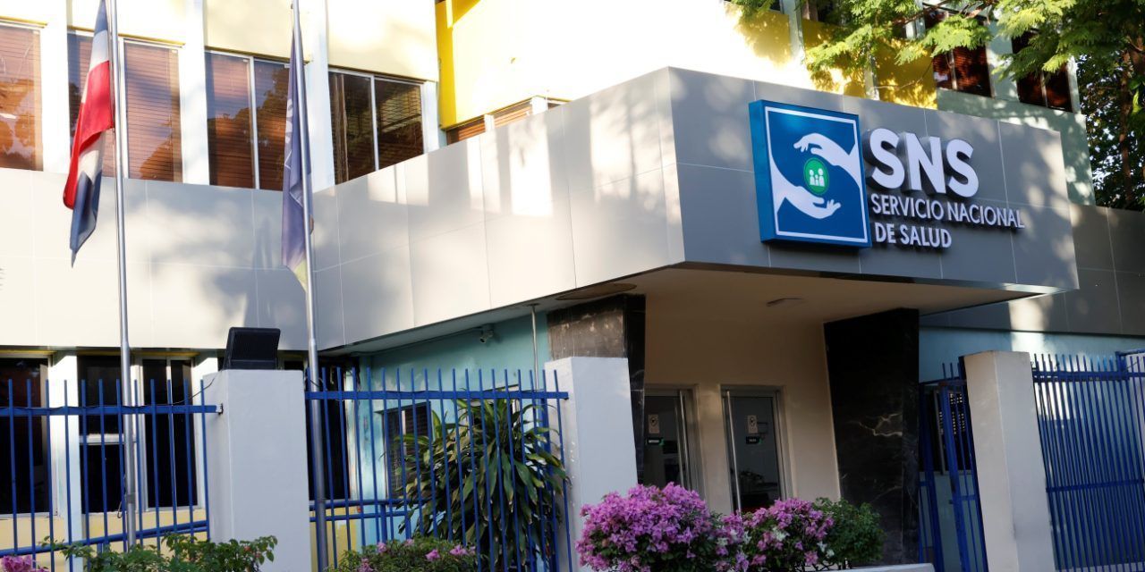 SNS dice entrega en tres hospitales más de RD$71 millones en equipos médicos