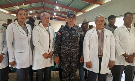 Gran Operativo Médico y Encuentro de Proximidad: La Dirección Regional Sur Central de la Policía Nacional llega al corazón de Baní, marcando una jornada de solidaridad y atención sin precedentes, llevando atención integral a las comunidades y zonas aledañas
