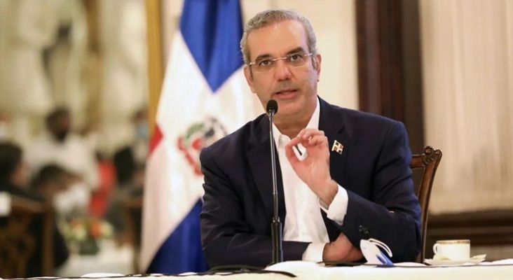 Abinader: daño en pista del AILA justifica contrato del Gobierno y Aerodom por 30 años