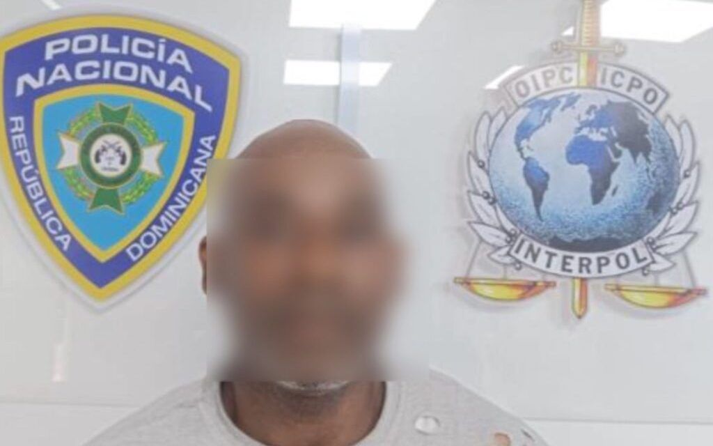 Agentes OCN-Interpol apresan haitiano buscado en su país por el homicidio de su padre.