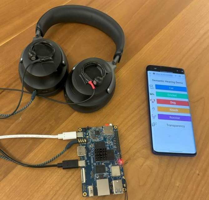 Auriculares con inteligencia artificial para suprimir ruidos selectivamente