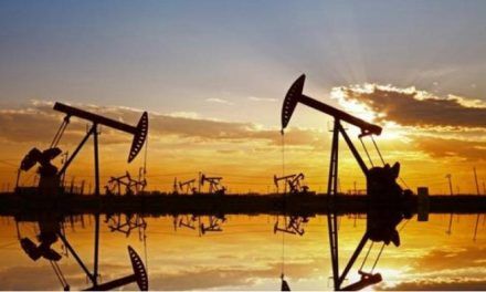 El petróleo baja en EEUU tras cifras decepcionantes sobre nivel de empleo