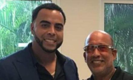 A Nelson Cruz lo firmaron por 15 mil dólares