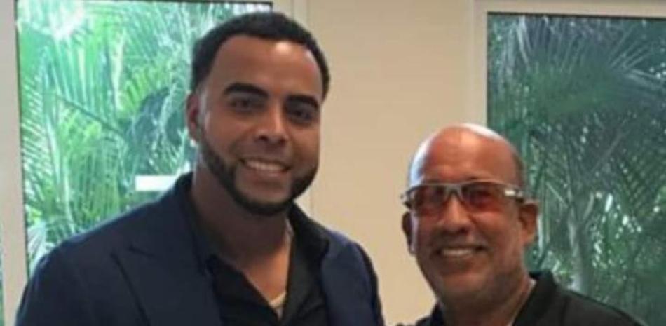 A Nelson Cruz lo firmaron por 15 mil dólares