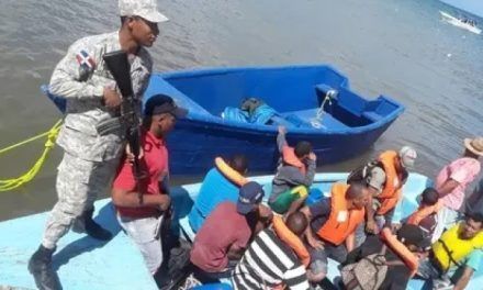 Al menos 402 dominicanos devueltos este año al país tras viajes ilegales por mar
