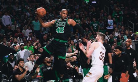 Tatum anota 25 y los Celtics eliminan a Cleveland