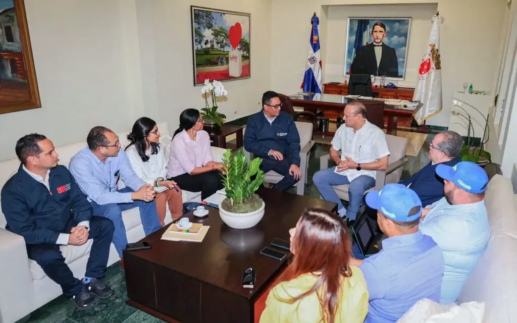 911, Alcaldía de Santiago e INTRANT conversan mejora del tránsito, transporte y seguridad pública