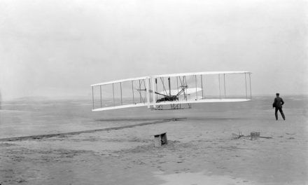Los hermanos Wright: Pioneros de la aviación y leyendas de la historia