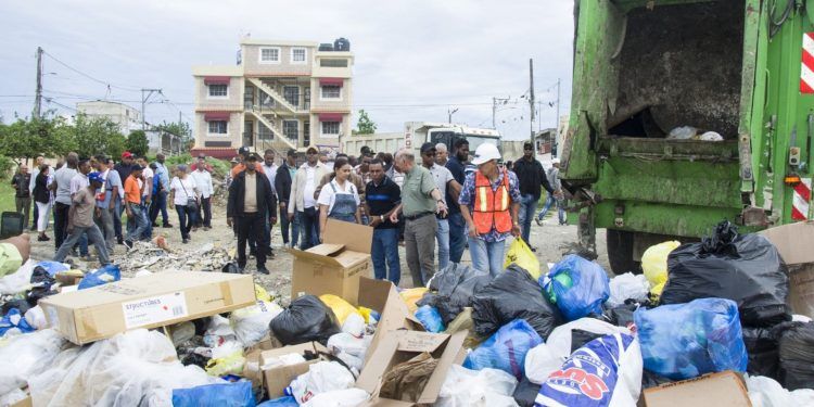 Alcaldía SDN interviene el municipio con operativo de limpieza