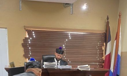 A juicio de fondo agente acusado de violar haitiana en el AILA y le retiran prisión preventiva