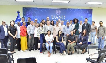 Presentan programa de maestría Derecho Inmobiliario