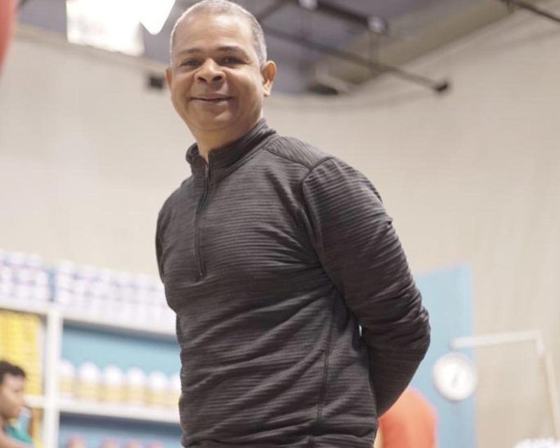 Clase artística dominicana lamenta muerte del productor Kaki Martí a causa de un paro cardíaco