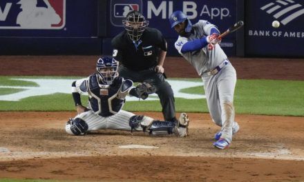 Teóscar Hernández decide con un doble en la undécima el triunfo de Dodgers sobre Yankees