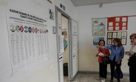 La participación en las elecciones europeas se mantiene estable, con un 51 por ciento