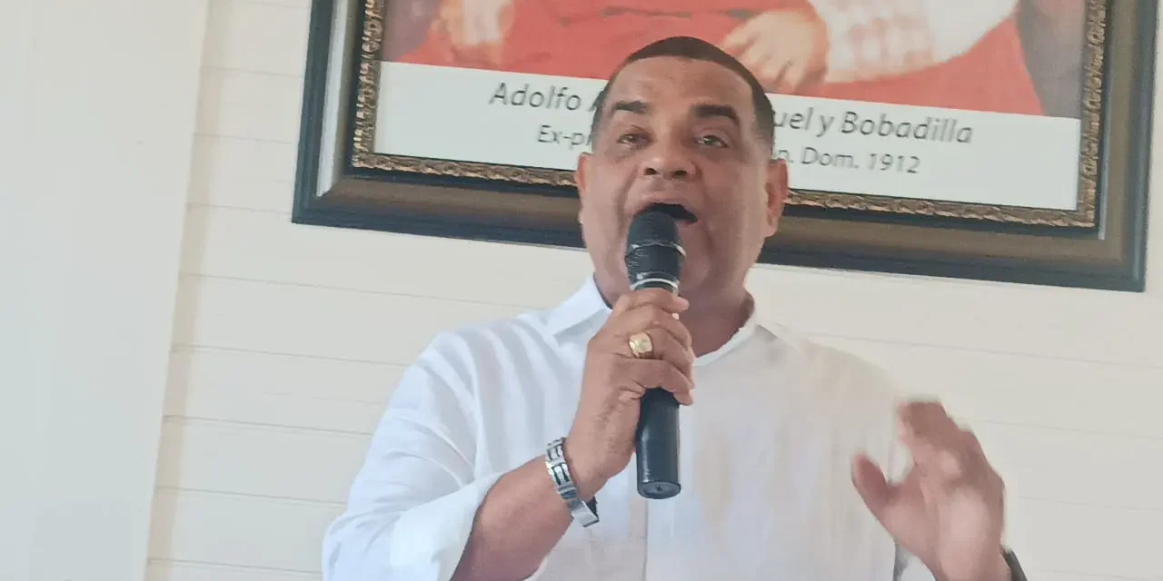 Alcaldía Barahona promueve plan para regular los espacios públicos