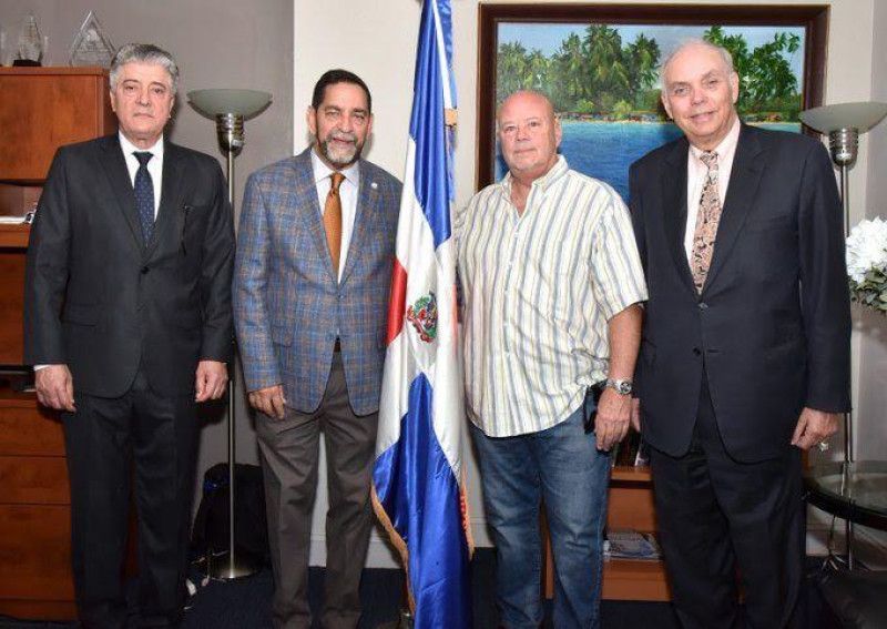 Nueva propuesta plantea jugar la Serie de Titanes en Yankee Stadium