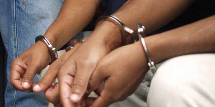 Impactante Captura en Baní: Policía Nacional desarticula Red de Robos en Bancas de Loterías: Operativo Liderado por la coronel Juana Almonte culmina con éxito, desmantela Banda